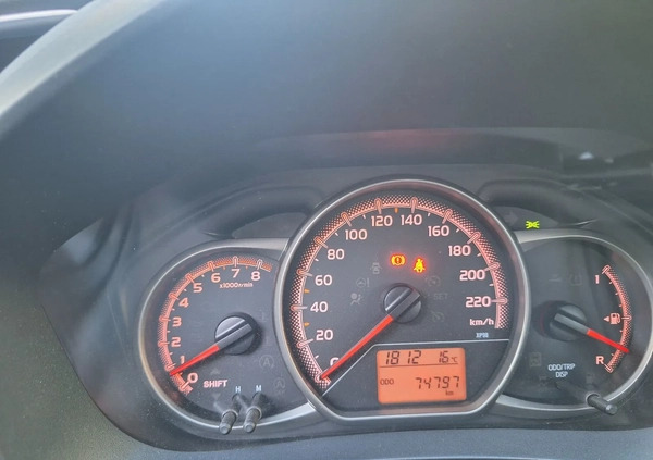 Toyota Yaris cena 38500 przebieg: 74800, rok produkcji 2015 z Warszawa małe 211